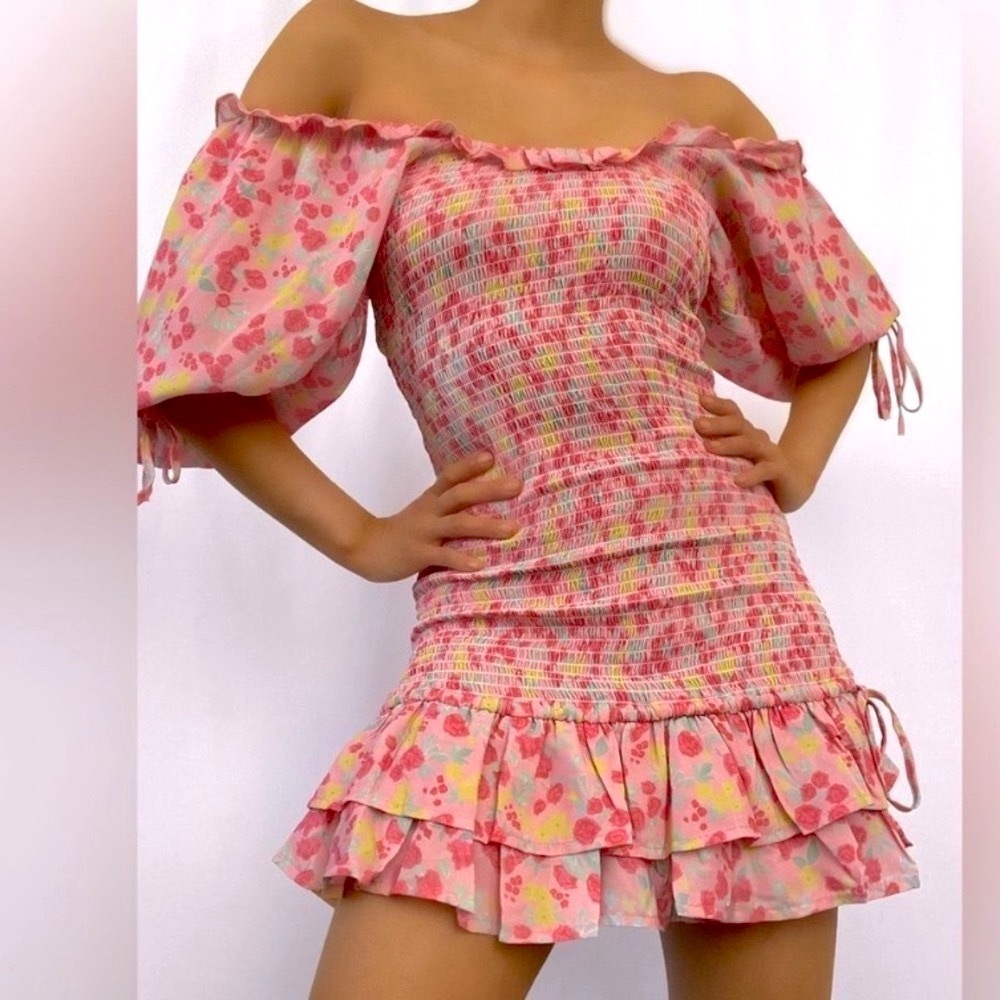 70/21 GORGEOUS FLORAL SMOCKED MULIT COLOR BODYCON DRESS, STRETCH BUT HAS HOLD